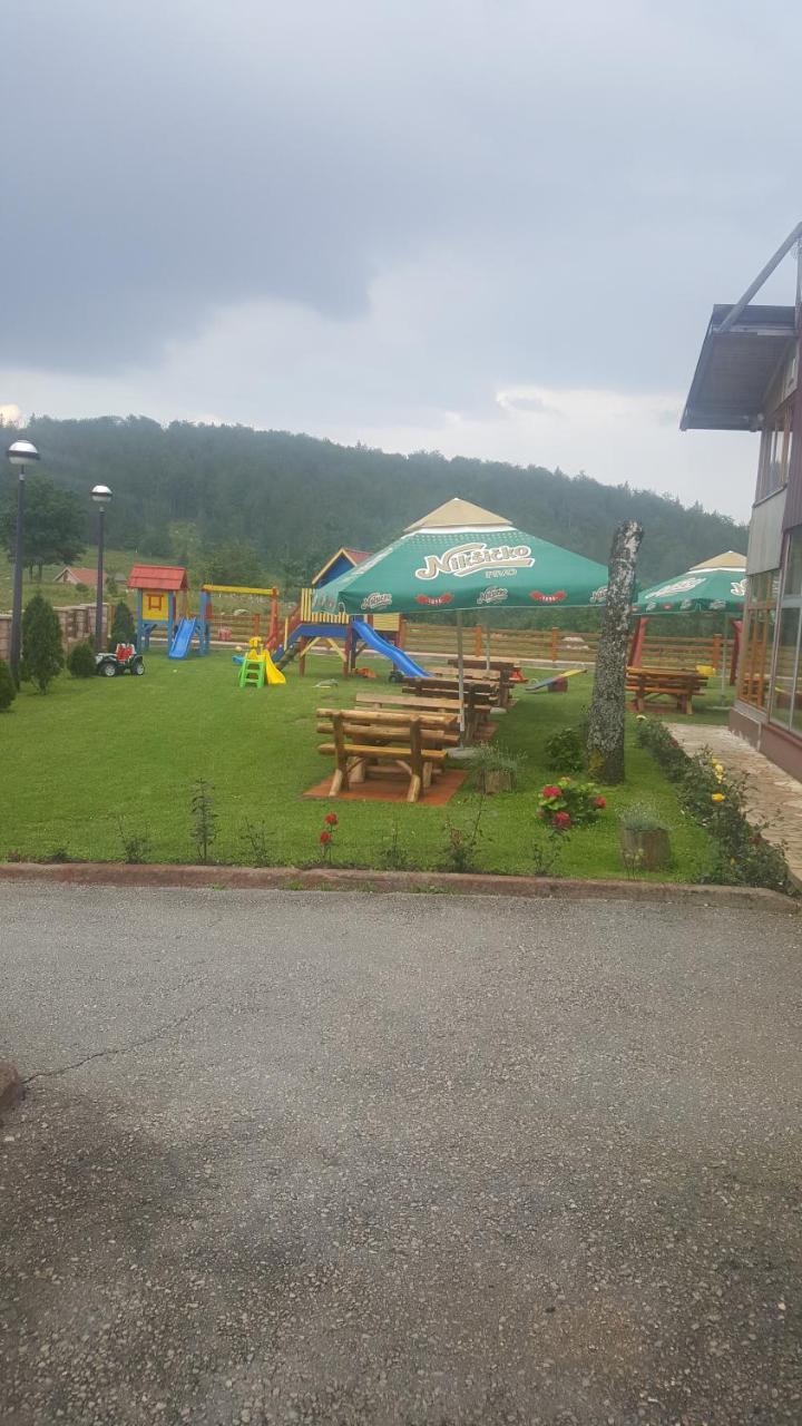Hotel Restoran ,, POGLED Han Pijesak Exterior foto